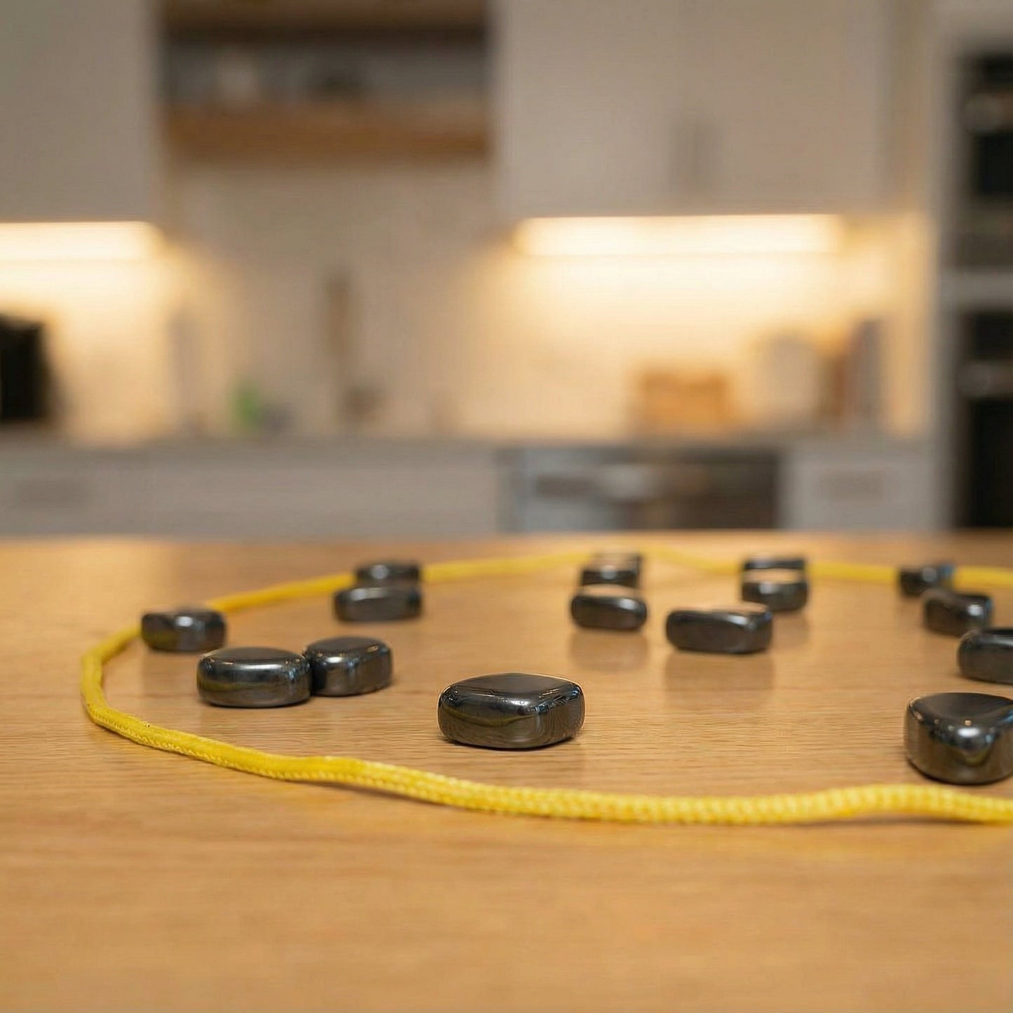 Lunaki | MagnetMeister taktisches Duellspiel